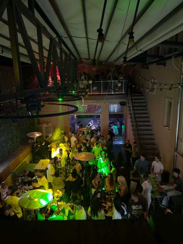 Evening crowd gathers at popular Plovdiv bar for drinks