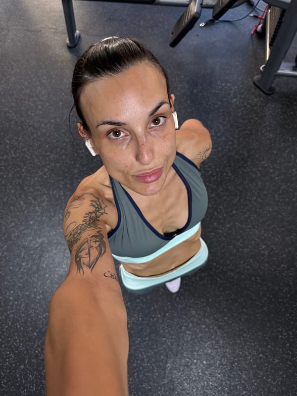 Woman takes gym selfies, fish tank filmed in Pleven