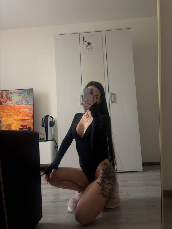 Woman takes mirror selfies in Saint Petersburg apartment