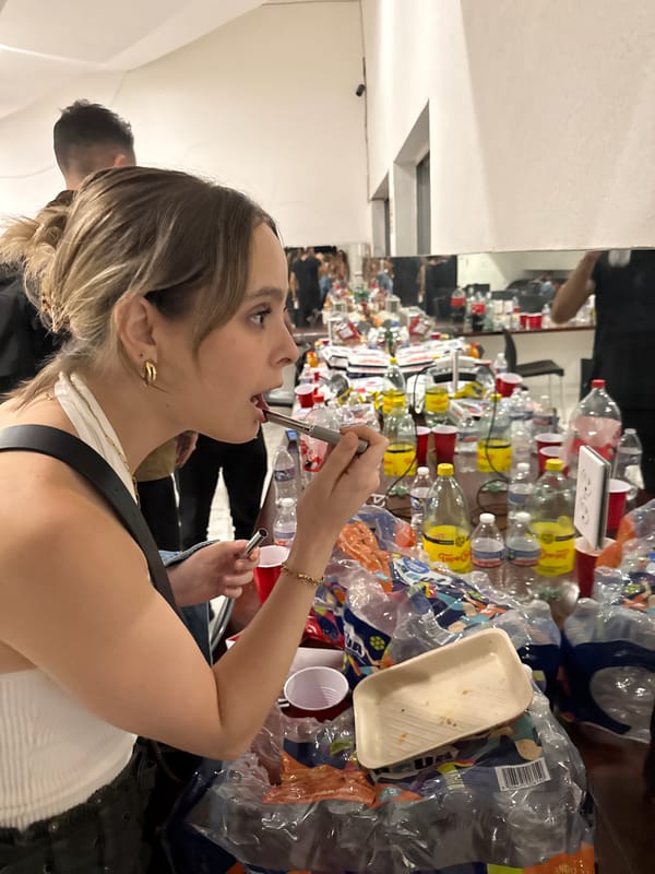 Late-night performance and social gathering documented in Tlalnepantla