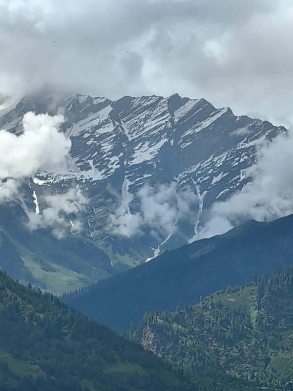Himalayan views and a low-key meal in Vashisht