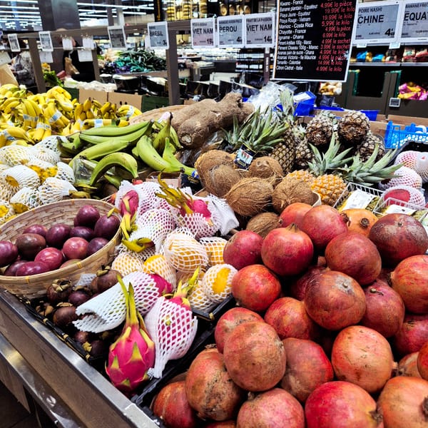 Routine grocery shopping documented at Geispolsheim supermarket