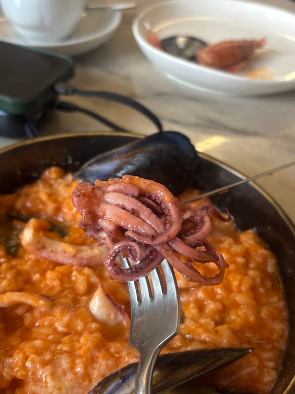 Seafood lunch documented in Moscow restaurant