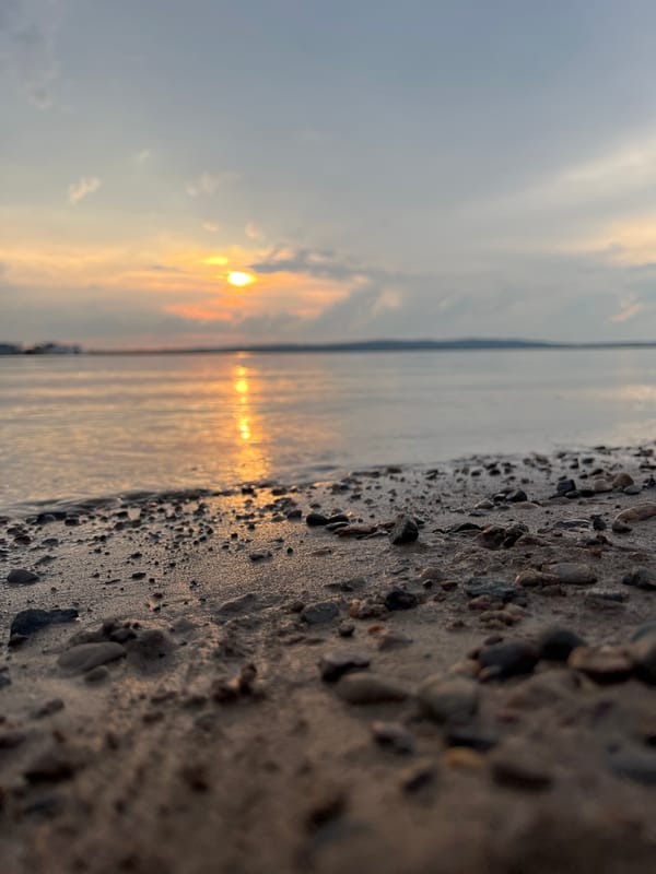 Sunset along the Kama River shoreline in Chaikovsky