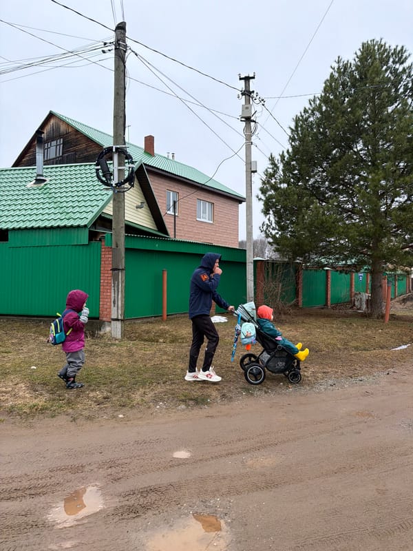 Late-night photos captured in residential Chaikovsky, Russia