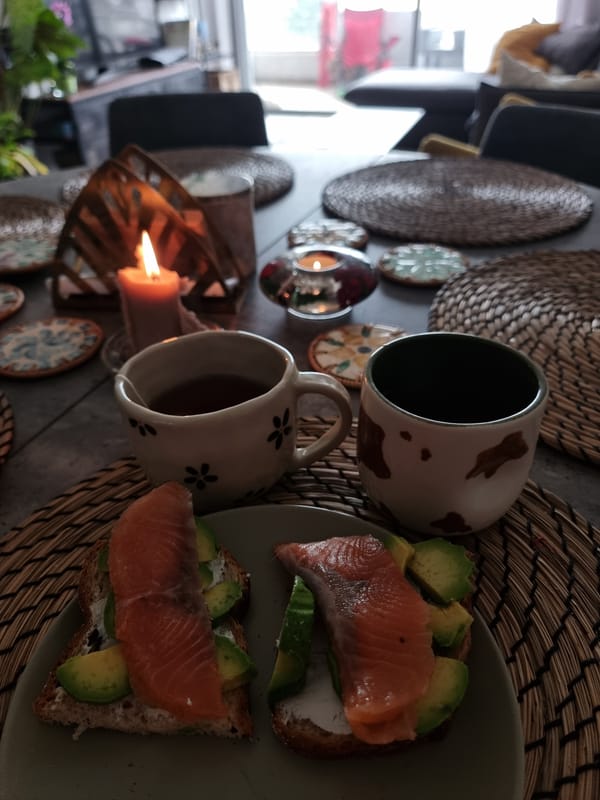 Quiet morning moments: breakfast and sleeping cat in Ramat Gan
