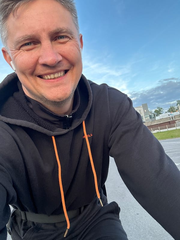 Evening outdoor moments documented across Minsk area, Belarus