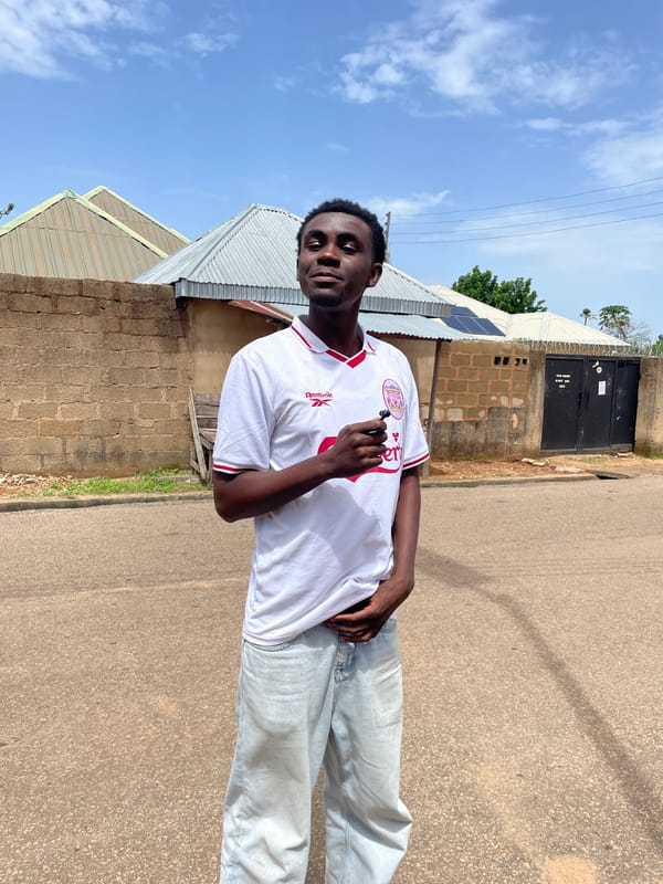 Afternoon in Jos: streams, rooftop birds, and street-level moments