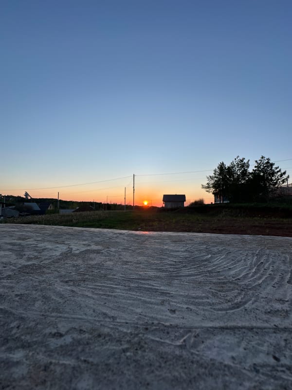 Sunset landscapes and quirky bathroom selfies documented in Прикамский