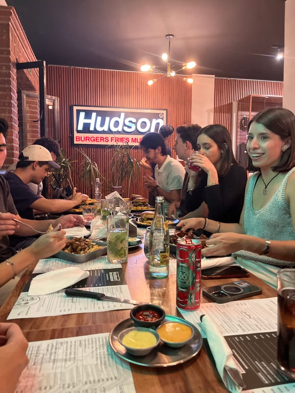 Late night dining gathering at Hudson restaurant, San Andrés Cholula