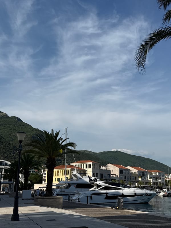 Bay of Kotor witnesses capture yacht docking, child's ice cream