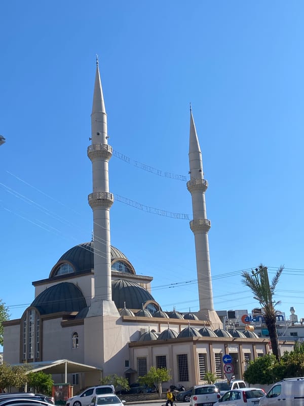Witness documents everyday scenes across Alanya, Turkey in six minutes
