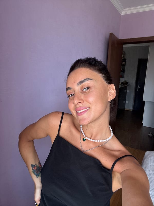 Casual indoor photo session in a Tbilisi apartment