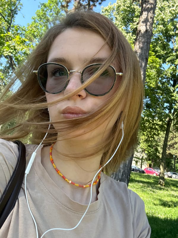 Morning scenes captured in Kragujevac: selfies, parks, plants