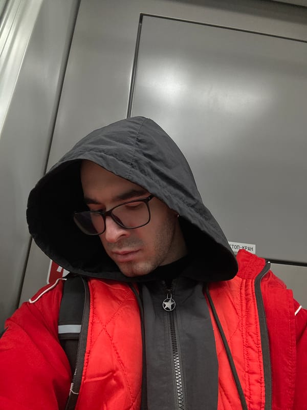 Man sleeps on Moscow public transport amid morning commute