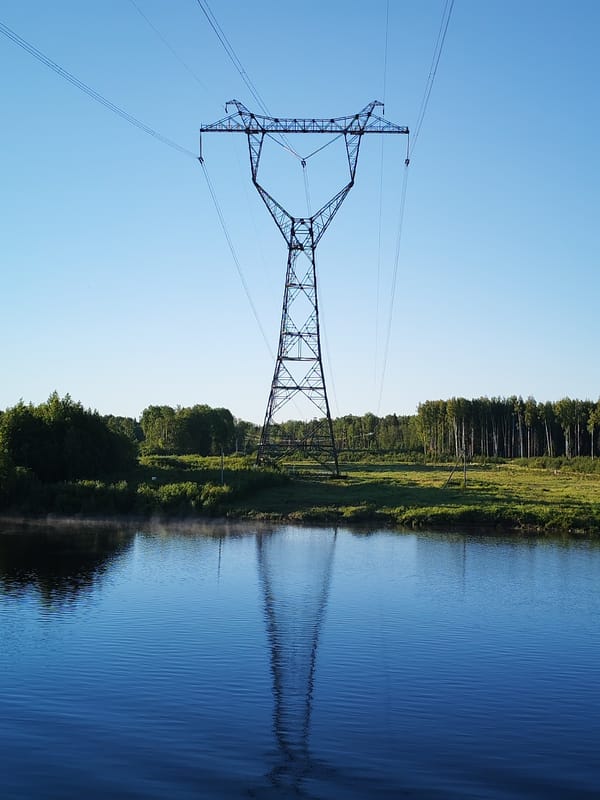 Transmission tower documented in Gari, Russia