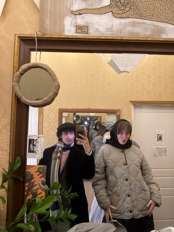 Mirror selfie moment captured in Moscow