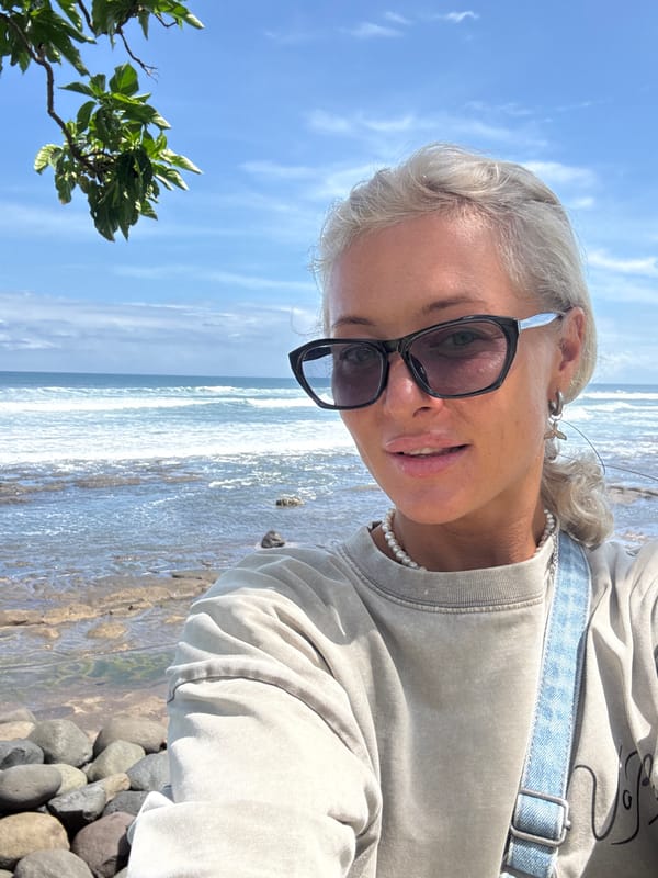 Beach encounter linked to ocean memory reflection