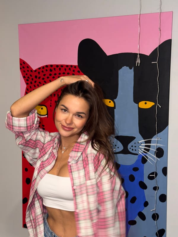 Everyday moments captured across Krasnoyarsk: art, wine, cooking