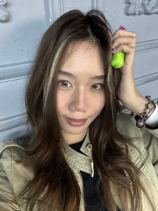 Selfies and billiards captured in Chenghua District, Chengdu