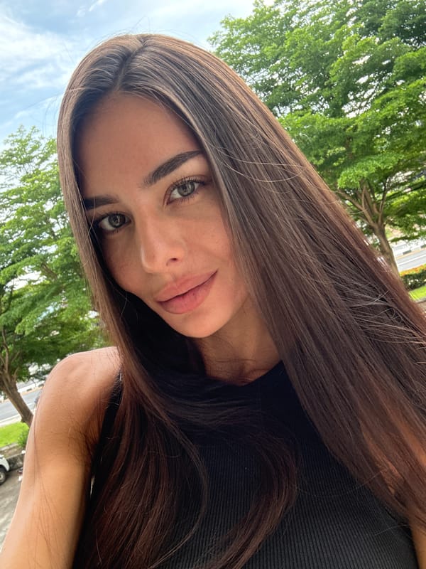 Outdoor selfie and laptop soccer stream, Wichit evening