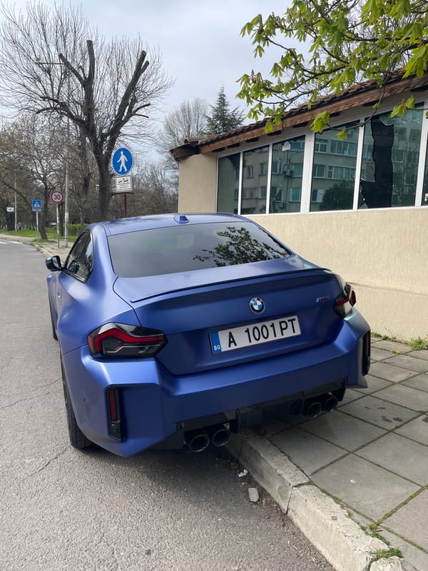 Casual afternoon moments documented across Burgas, Bulgaria