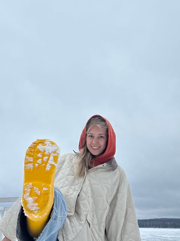 Friday morning life documented across snowy Chaikovsky, Russia