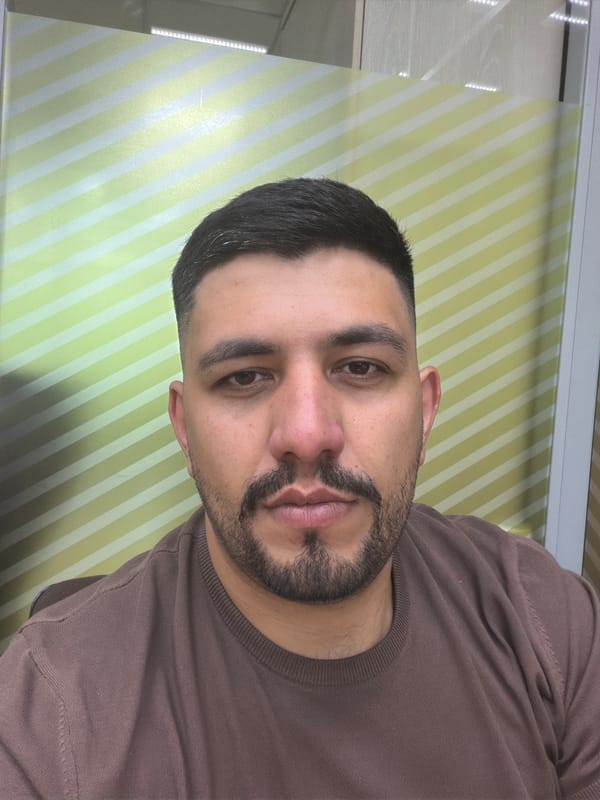 Man takes morning selfies in Krasnoyarsk apartment