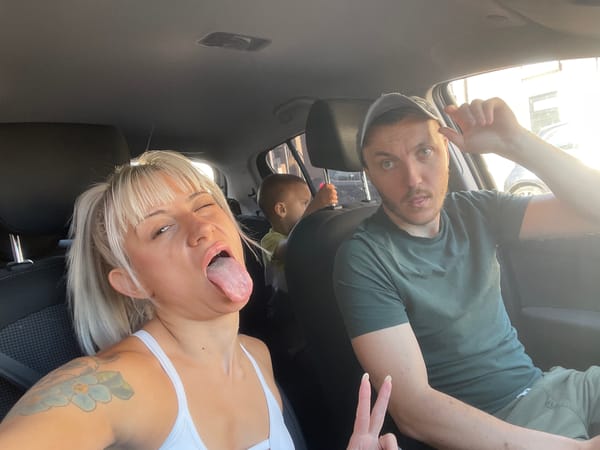 Three people spotted in car interior, Tilburg Netherlands