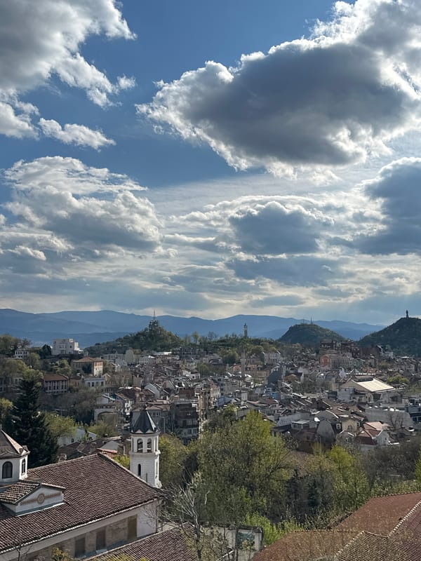 Witness documents Plovdiv's historic streets and urban landscape