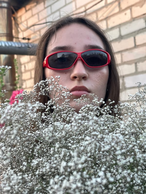 Golden hour portrait session with baby's breath flowers