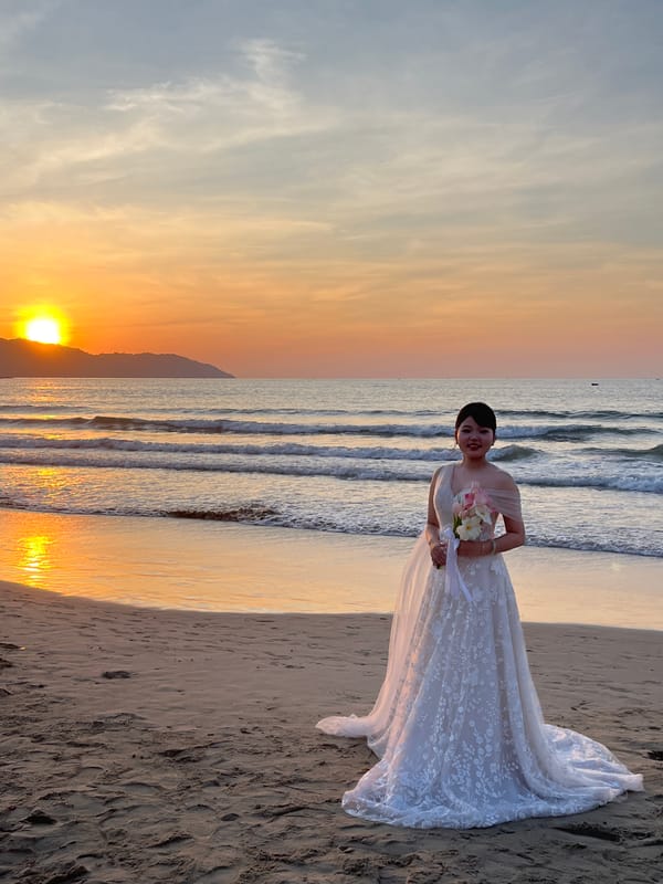 Wedding photoshoot on My Khe Beach at golden hour, Đà Nẵng