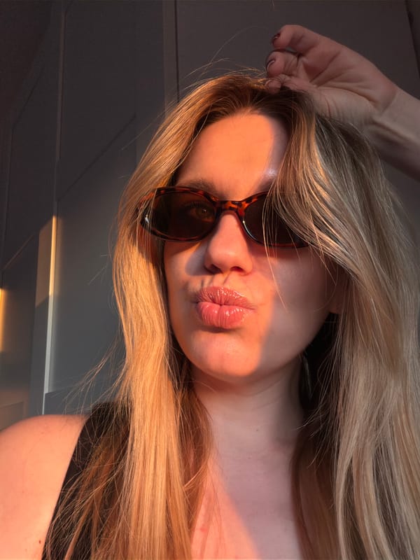 Personal moments captured in Dreiliņi: selfies, treatments, sunset