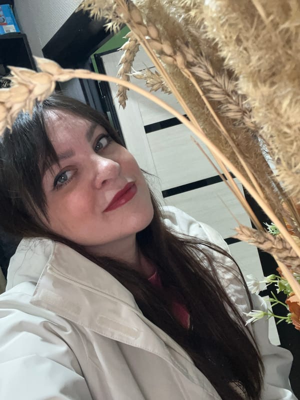 Early morning personal moments captured in Noviy, Russia