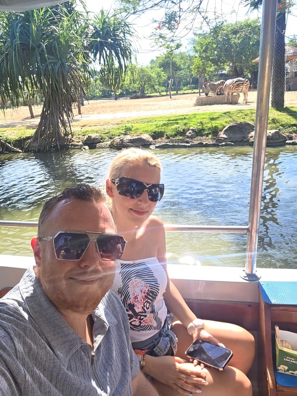Tourists visit Đà Nẵng Safari Park by boat