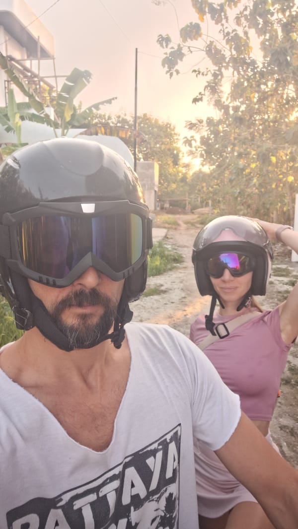 Scooter ride and chill moments in Kuta Selatan