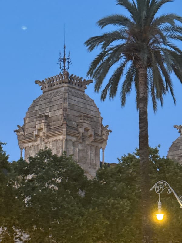 Barcelona's Arc de Triomf at blue hour, June 2026