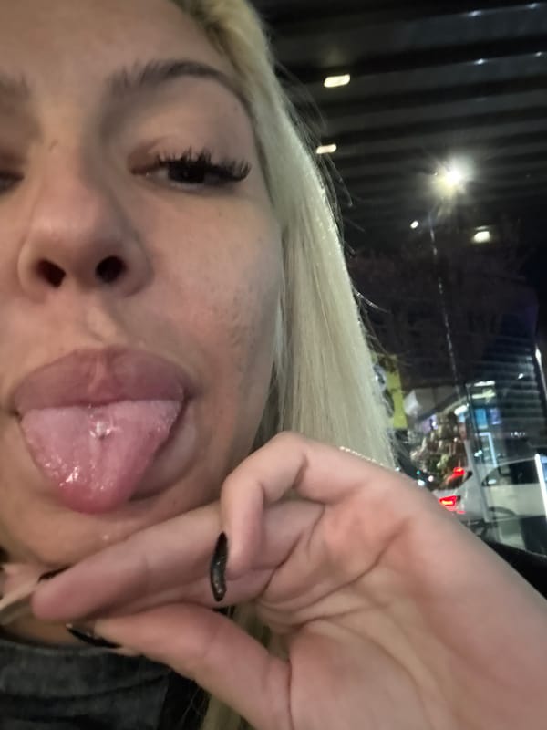 Witness captures selfie, dining scene, and street view