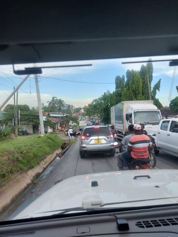 Traffic jam slows vehicles in Dar es-Salaam Monday afternoon