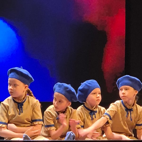 Children's dance recital performed in Kemerovo theater early morning