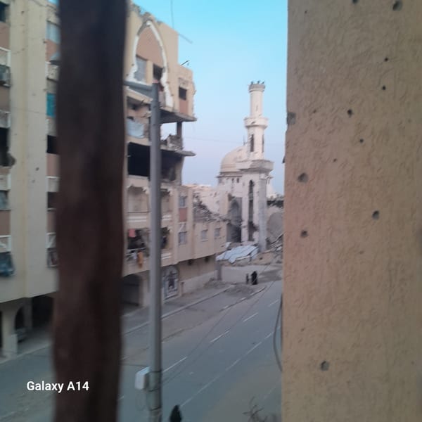 Witness documents war damage and daily life in Khan Yunis