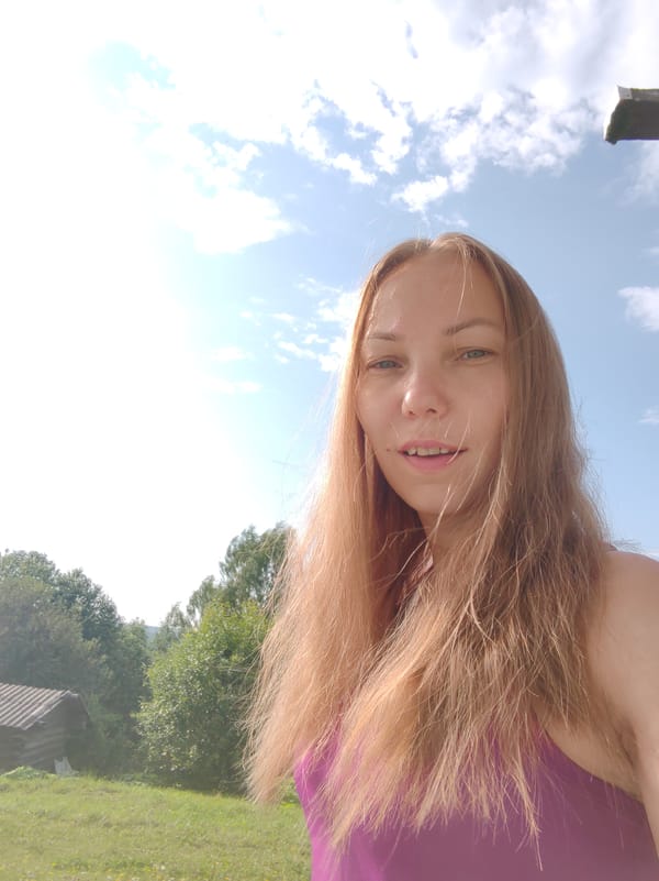 Sunny afternoon selfies and rural landscapes in Chukhlem, Russia