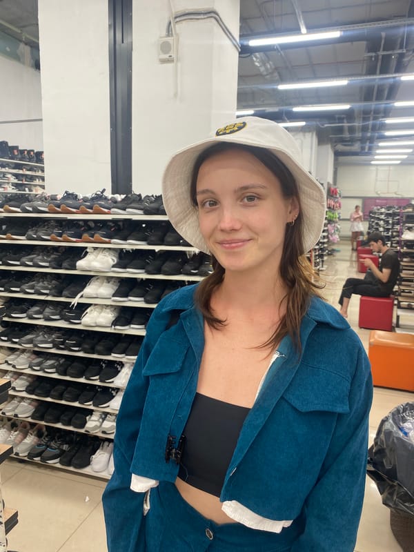Afternoon shopping trip through a Novokuybyshevsk mall