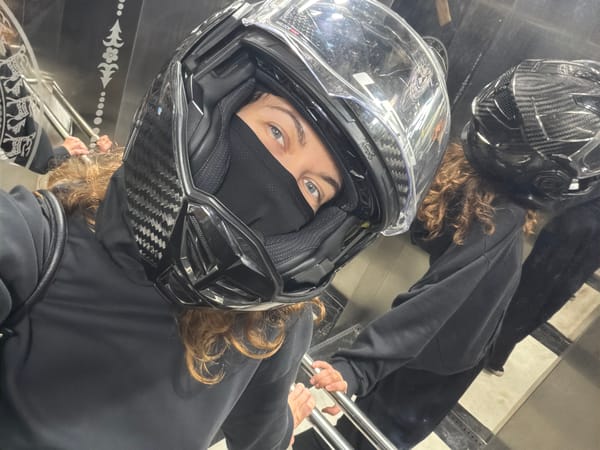 Routine incidents documented in Đà Nẵng including spill, motorcyclist selfie