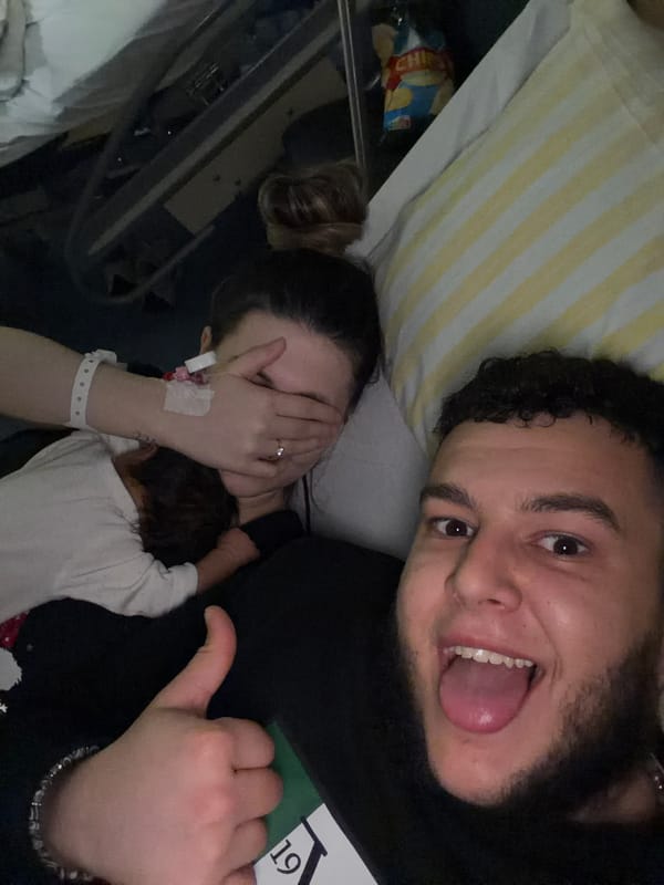 Family shares intimate moment in Frankfurt hospital room