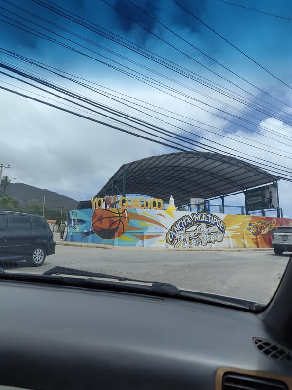 Vehicle interior view captured in Sabana de Guacuco, Venezuela