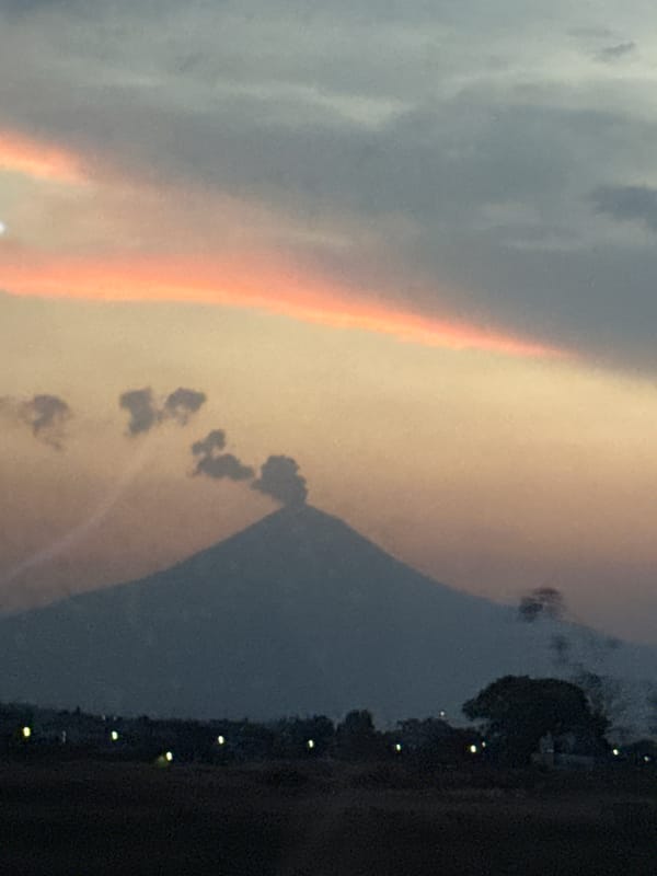 Mixed skyline observed in San Bernardino Tlaxcalancingo, Mexico