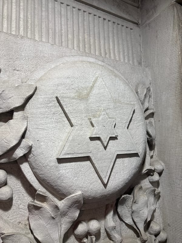 Late-night documentation of Indianapolis war memorials downtown
