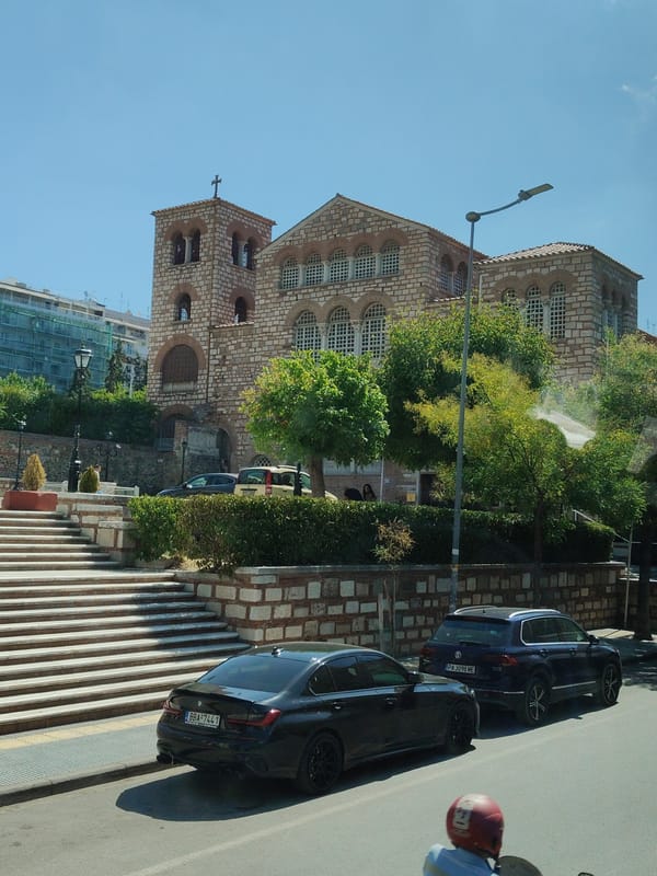 Morning tour through Thessaloniki's Byzantine churches and city streets