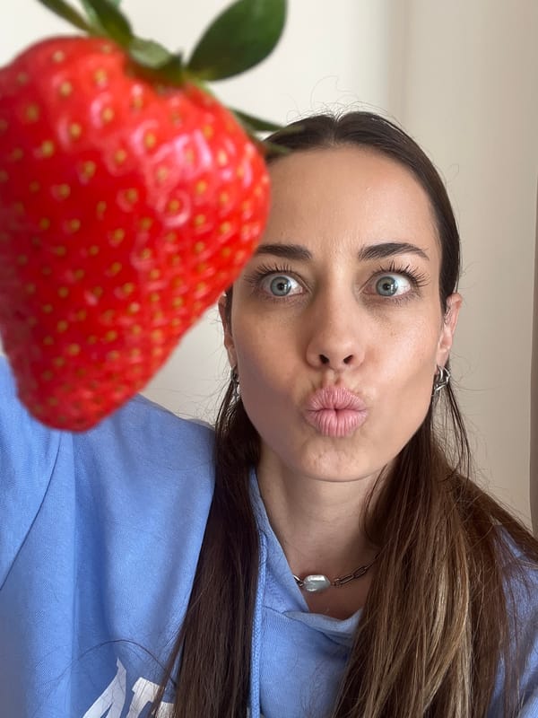 Casual moments captured in Bar: selfie with strawberry, figs